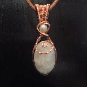 Elegant Copper and MoonStone Pendant Necklace
